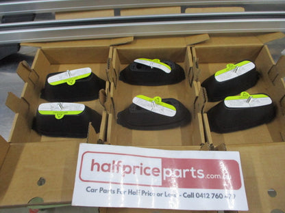 Toyota Hiace LWB Van Genuine 3 Bar Roof Rack System Kit New Part