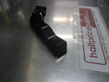 Hyundai Elantra Genuine Right Hand Front Bumper Side Support Cover Bracket New Part