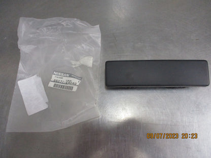 Nissan X-Trail T30 Genuine Rear Center Bumper Finisher New Part