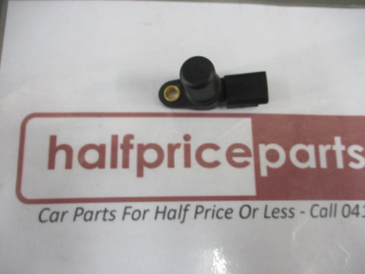 Nissan GU Patrol Genuine ZD30CR Camshaft Position Sensor New Part
