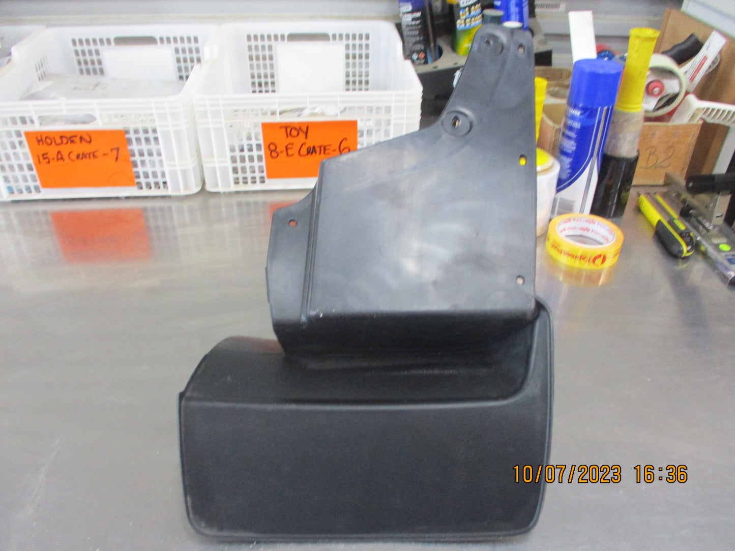 Toyota Landcruiser 100 Series Wagon Genuine Left Hand Rear Mud Flap New Part