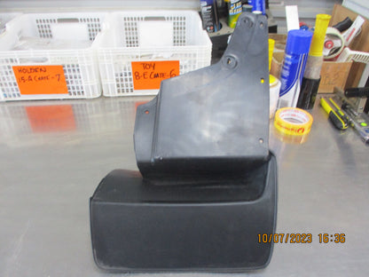 Toyota Landcruiser 100 Series Wagon Genuine Left Hand Rear Mud Flap New Part