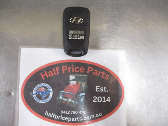 Hyundai Elantra Genuine 3 Button Flip Remote Key New Part