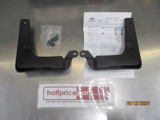Hyundai Veloster Genuine  Front Mud Flap Set With Screws  New Part