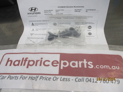 Hyundai Veloster Genuine  Front Mud Flap Set With Screws  New Part