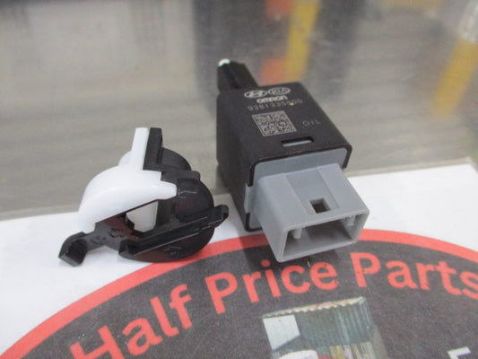 Hyundai / Kia Various Models Genuine Stop Light Switch Assembly New Part