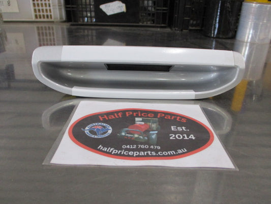 Hyundai i30 Genuine Outer Tail Gate Handle (Platinum Silver) New Part