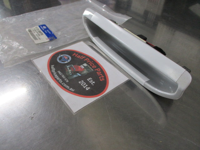 Hyundai i30 Genuine Outer Tail Gate Handle (Platinum Silver) New Part