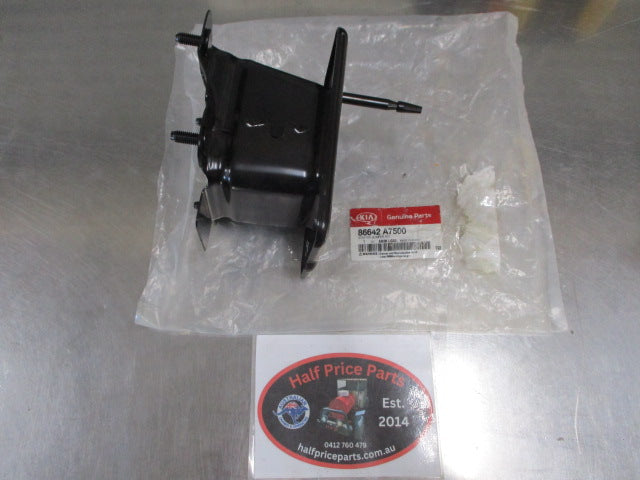 Kia Cerato Genuine Right Hand Rear Bumper Bracket Stay New Part
