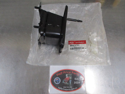 Kia Cerato Genuine Right Hand Rear Bumper Bracket Stay New Part