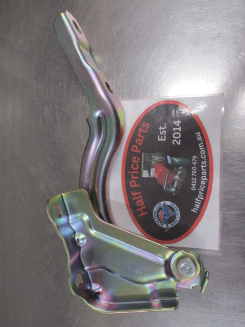 Hyundai Elantra Genuine Right Hand Front Bonnet Hinge New Part
