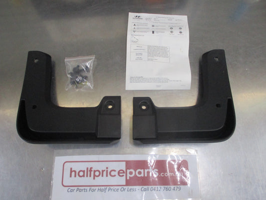 Hyundai Elantra Genuine Front Mud Flap Set Comes With Screws New Part