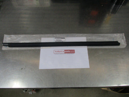 Nissan Pathfinder R51M Front Right (Drivers) Weather Strip New Part