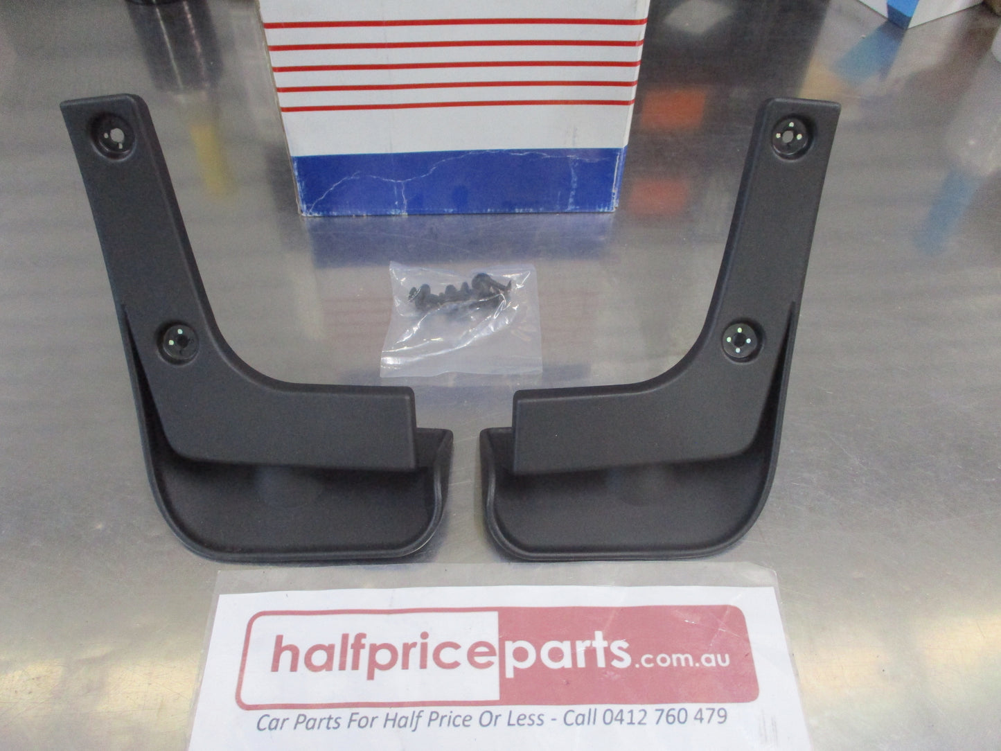 Hyundai I40 Sedan Genuine Rear Set Mud Flap Kit With Screws New Part