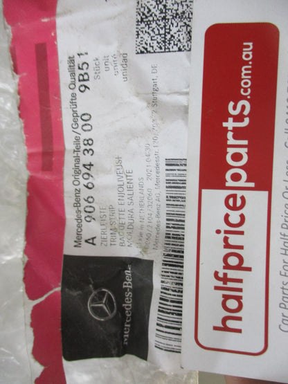 Mercedes Benz Sprinter 906 Genuine Right Hand Rear Molding New Part
