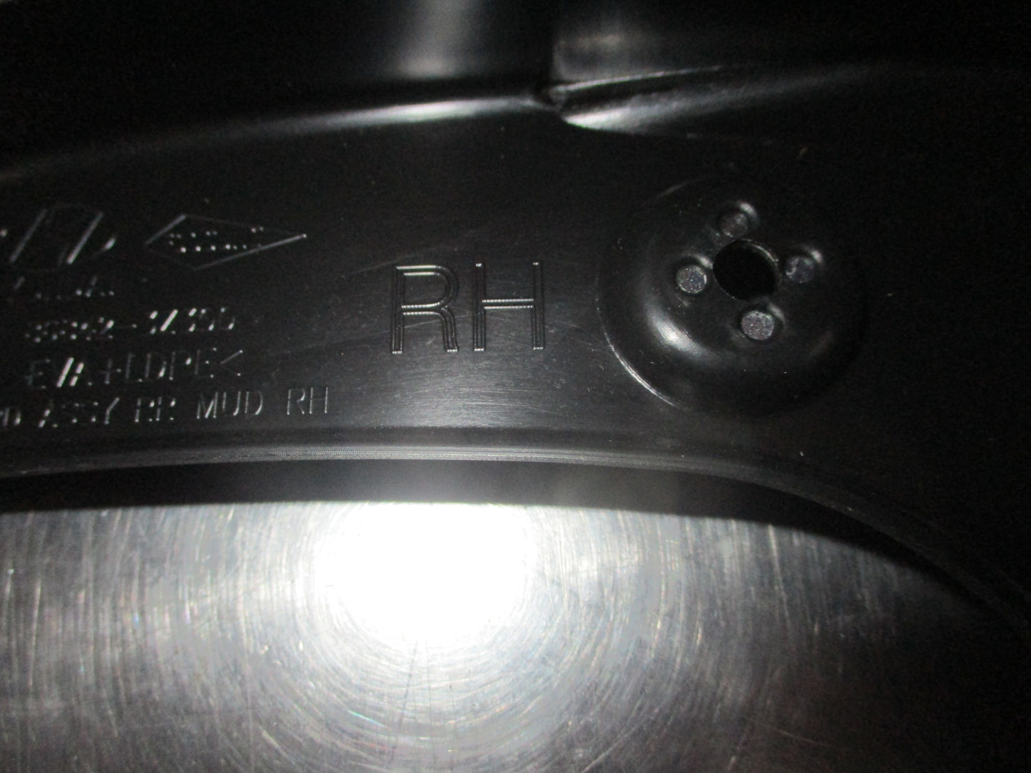 Hyundai I40 Sedan Genuine Rear Set Mud Flap Kit With Screws New Part