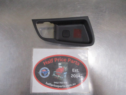 Hyundai Accent Genuine Inner Drivers Right Hand Door Handle Trim New Part