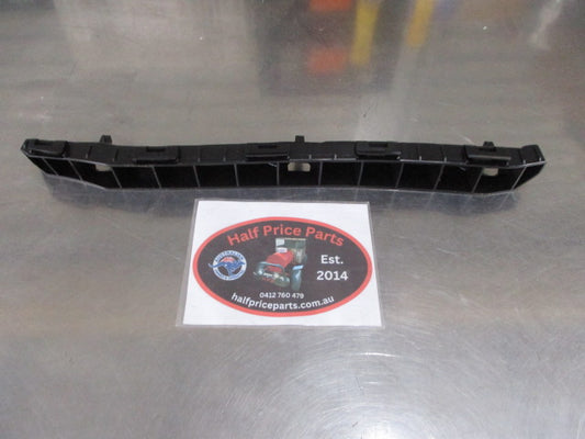 Hyundai iX35 Genuine Right Hand Rear Bumper Bracket New Part