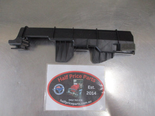 Hyundai Tucson Genuine Right Hand Front Air Guard New Part