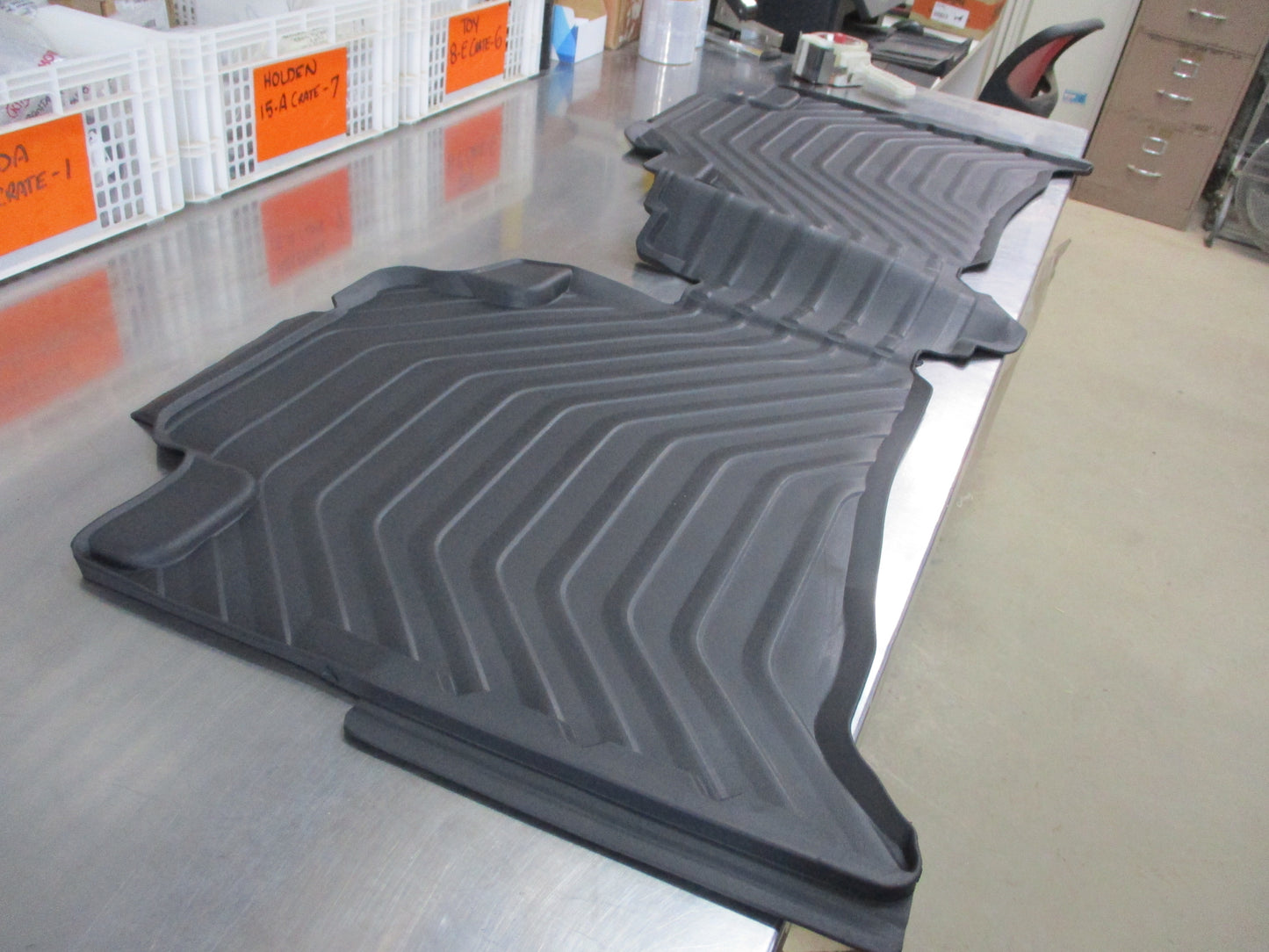 Toyota Fortuner Genuine 2nd Row 1 Piece Rubber Floor Mat New Part