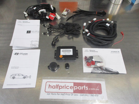Hyundai I30 Genuine Front Parking Assist 4 Head Kit (Phantom Black)  New Part