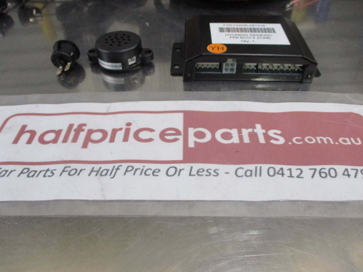 Hyundai I30 Genuine Front Parking Assist 4 Head Kit (Phantom Black)  New Part