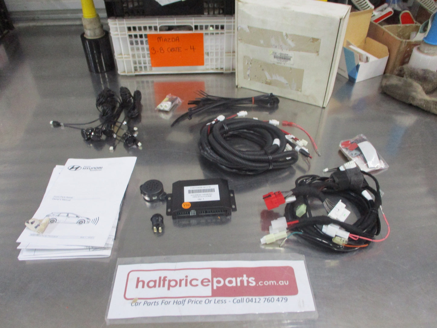 Hyundai I30 Genuine Front Parking Assist 4 Head Kit (Phantom Black)  New Part