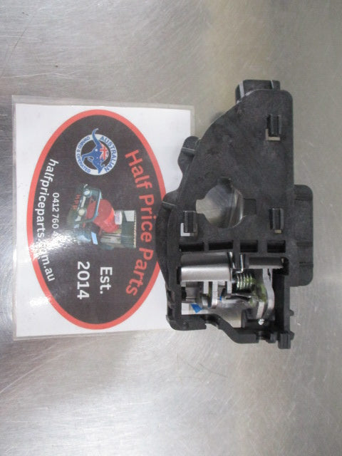Hyundai Tucson Genuine Right Hand Rear Inner Door Handle (Silver) New Part