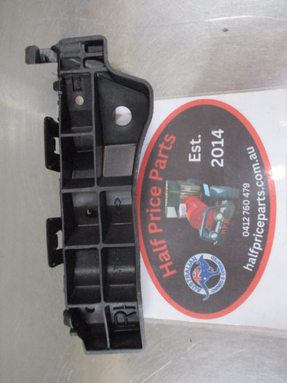 Hyundai Santa Fe Genuine Right Hand Side Front Bumper Bracket New Part