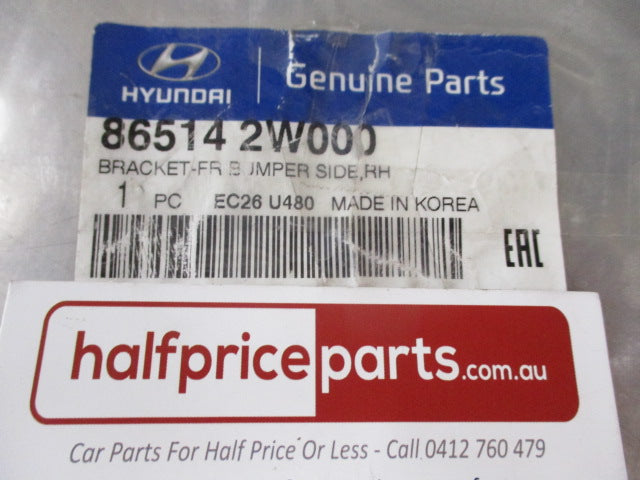 Hyundai Santa Fe Genuine Right Hand Side Front Bumper Bracket New Part