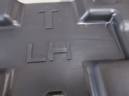 Hyundai Santa Fe Genuine Left Hand Lower Rear Bumper Mount Bracket New Part