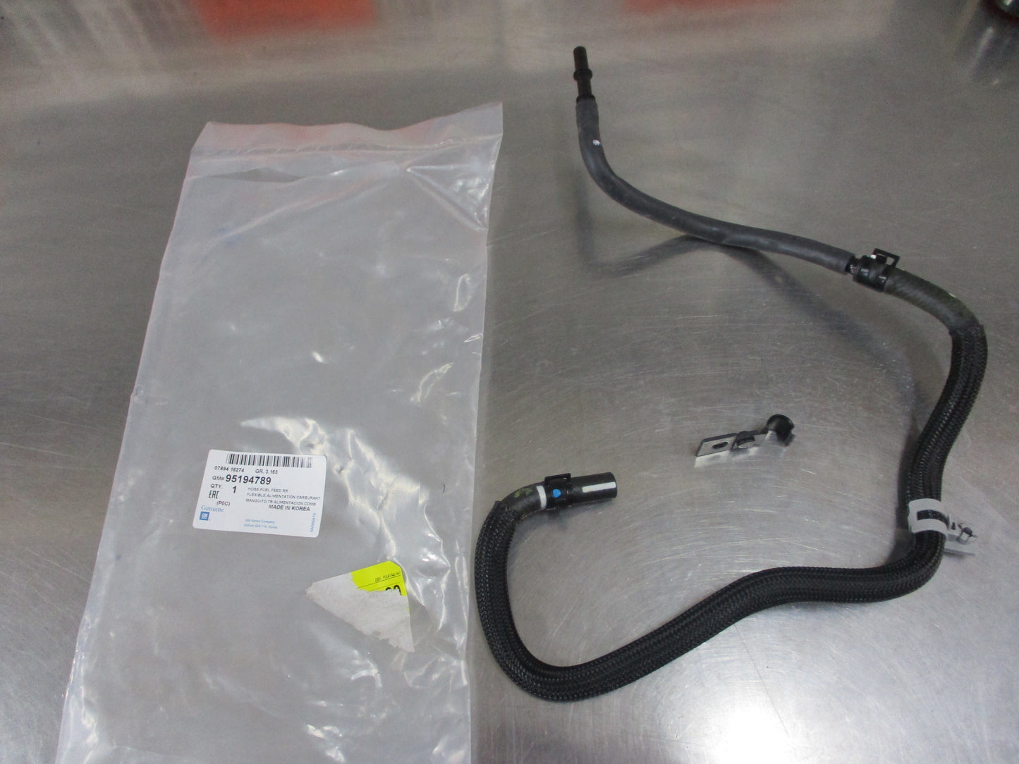 Holden Captiva Genuine Rear Fuel Hose Feed New Part
