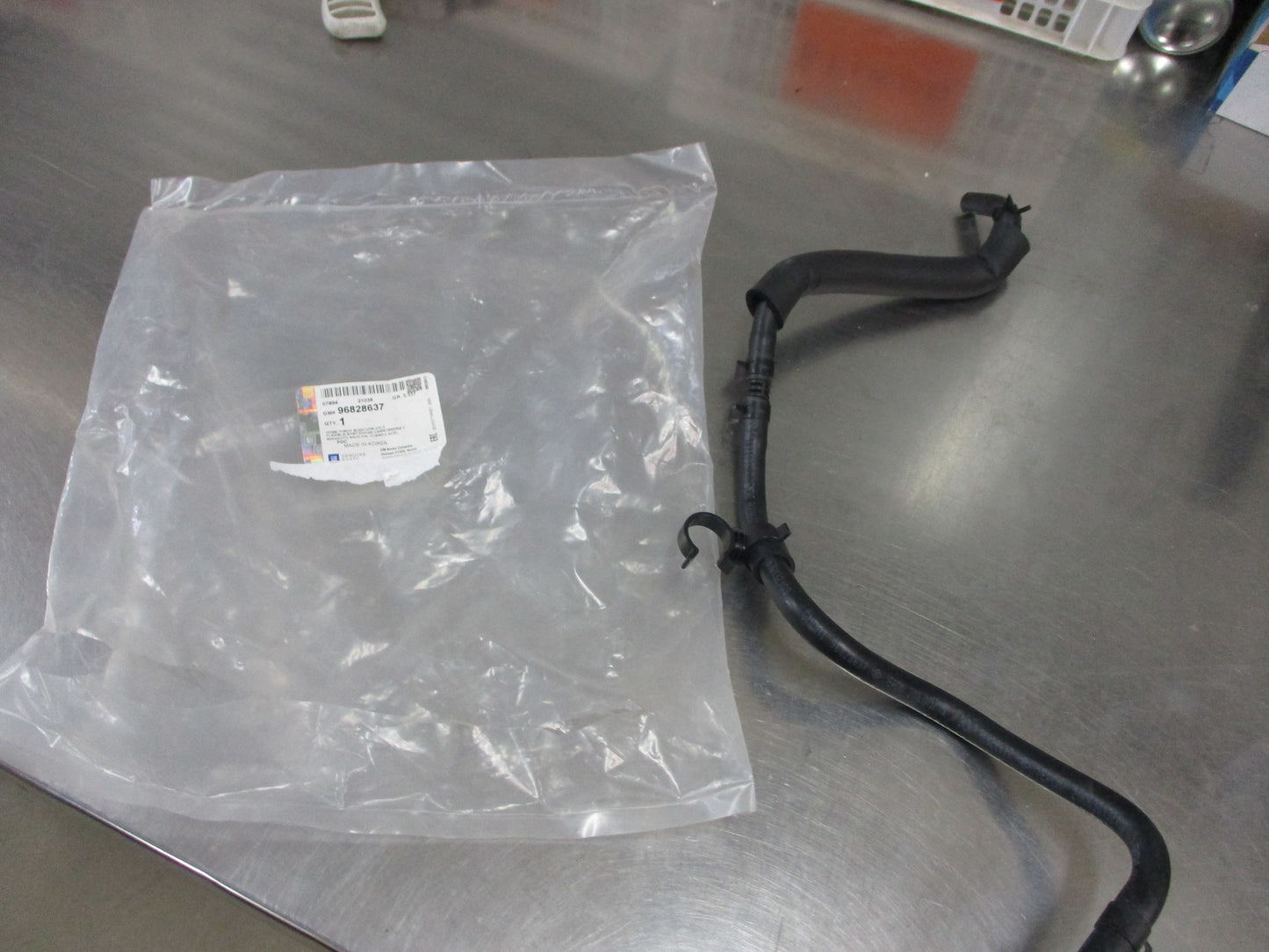 Holden Captiva Genuine Heater Hose New Part