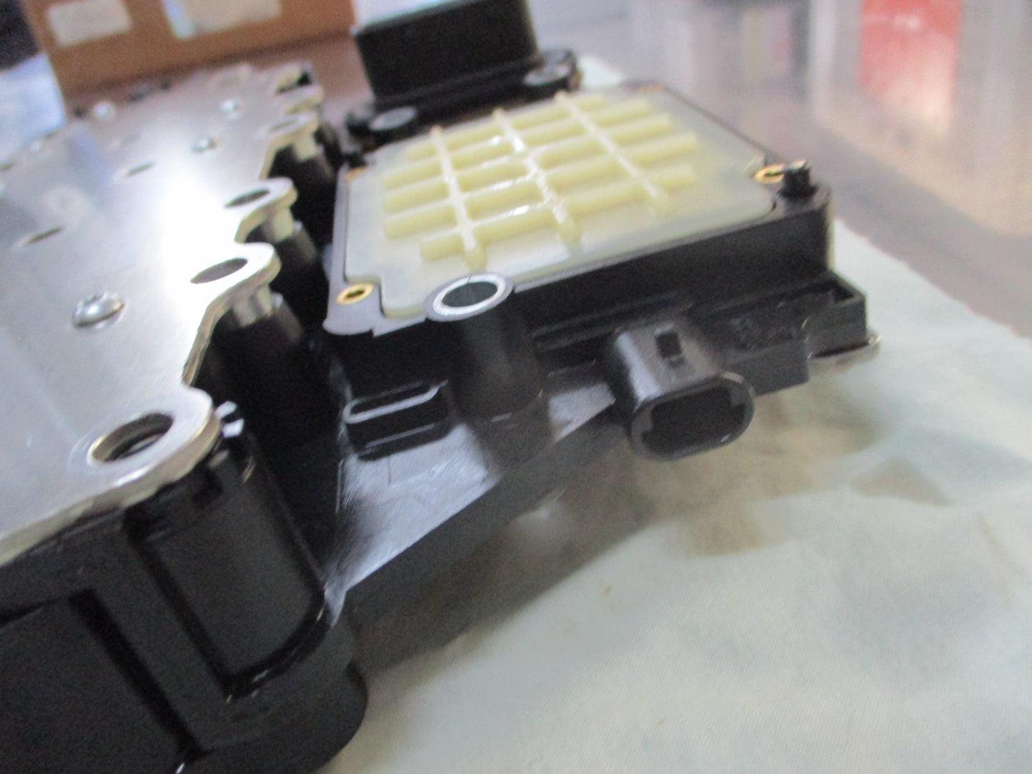 Holden JG JH Cruze Genuine Automatic Transmission Control Solenoid New Part