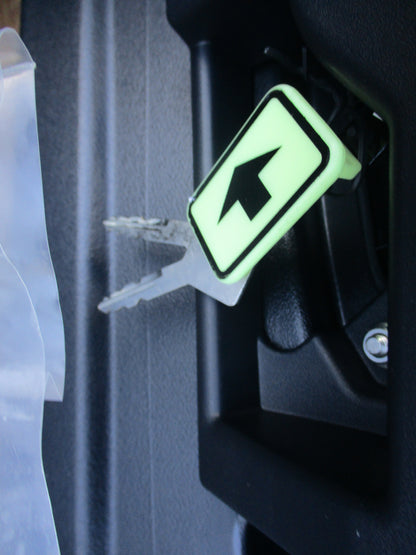 GM Silverado 1500 Genuine Short Bed Side Mounted  Storage Box Black New Part