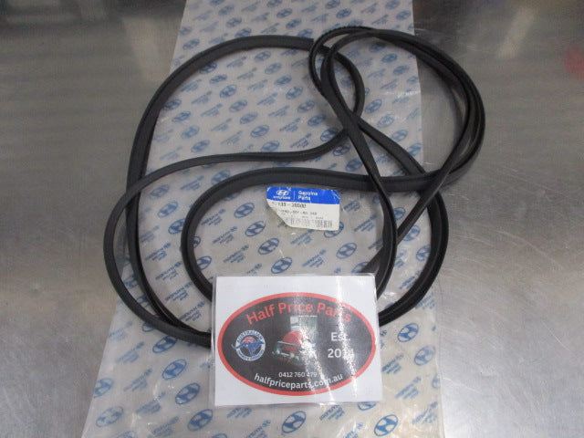 Hyundai Sonata Genuine Rear Window Rubber Molding New Part