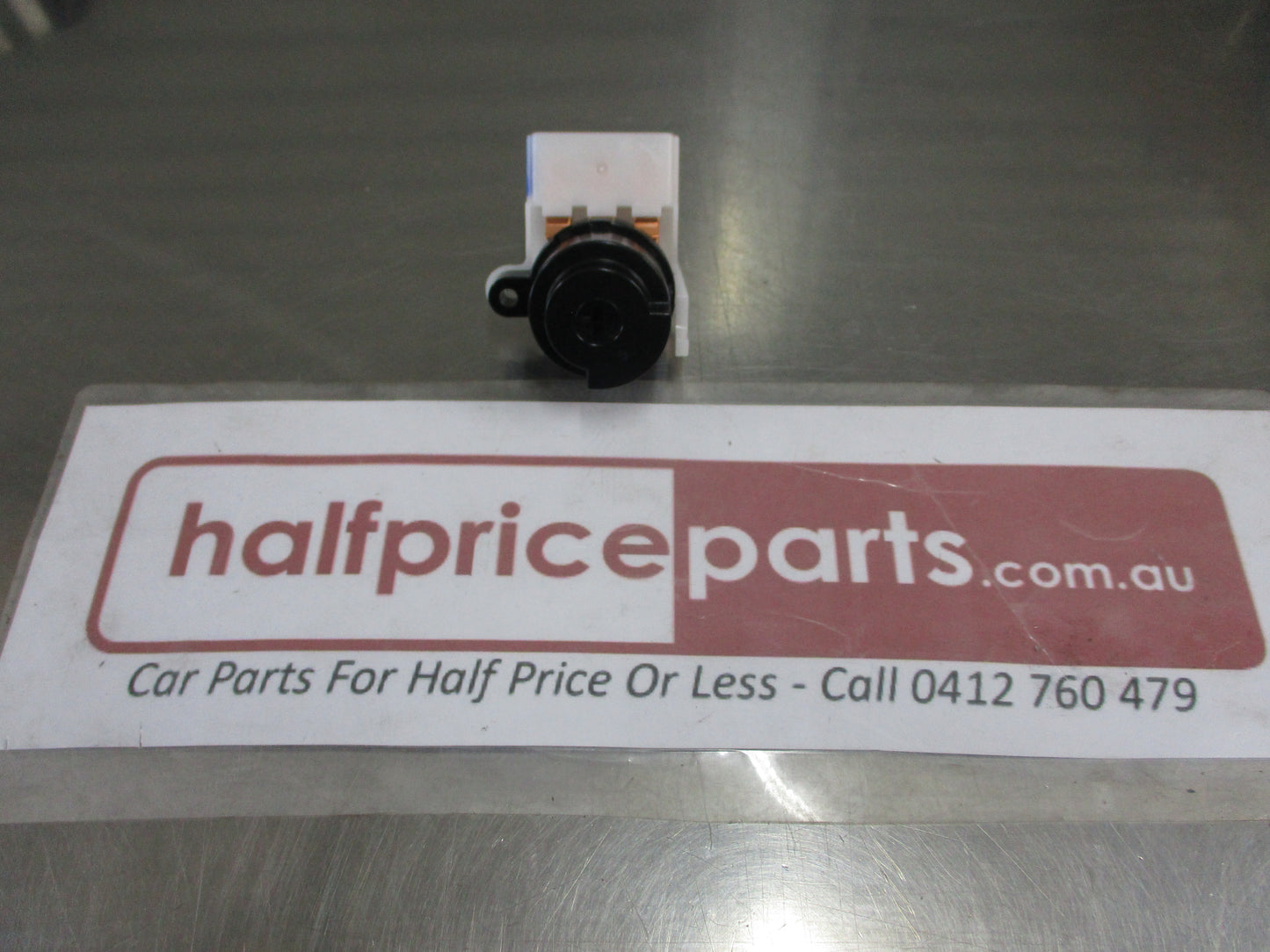 Holden YG Cruze Genuine Ignition Switch New Part