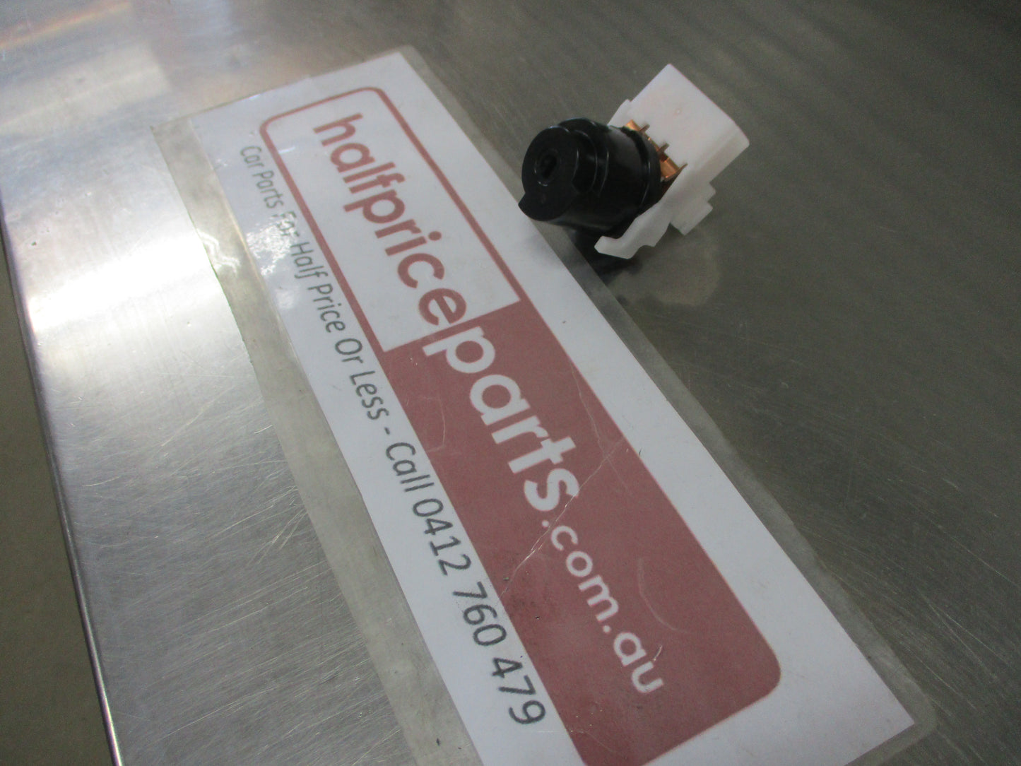 Holden YG Cruze Genuine Ignition Switch New Part