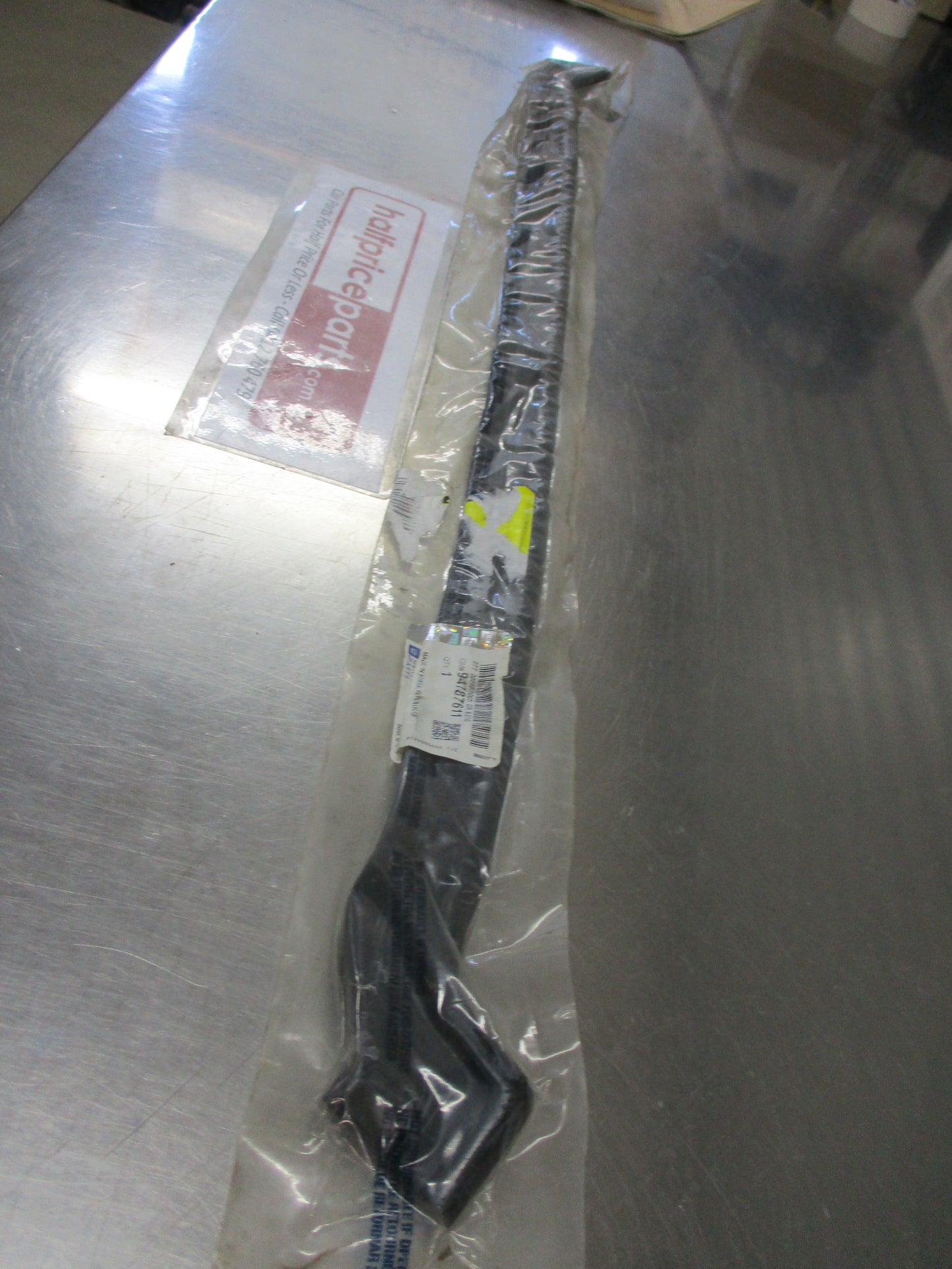 Holden Cruze Genuine Front Bonnet Rubber Seal New Part