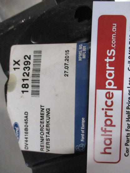 Ford Focus Genuine Left Hand Front Side Guard Bracket New Part