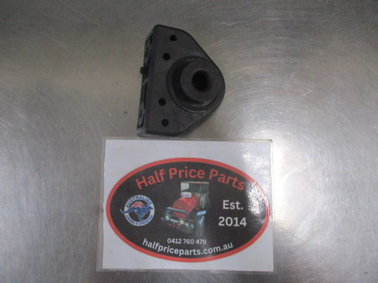 Kia Sportage Genuine Right Hand Upper Radiator Mounting Bracket New Part