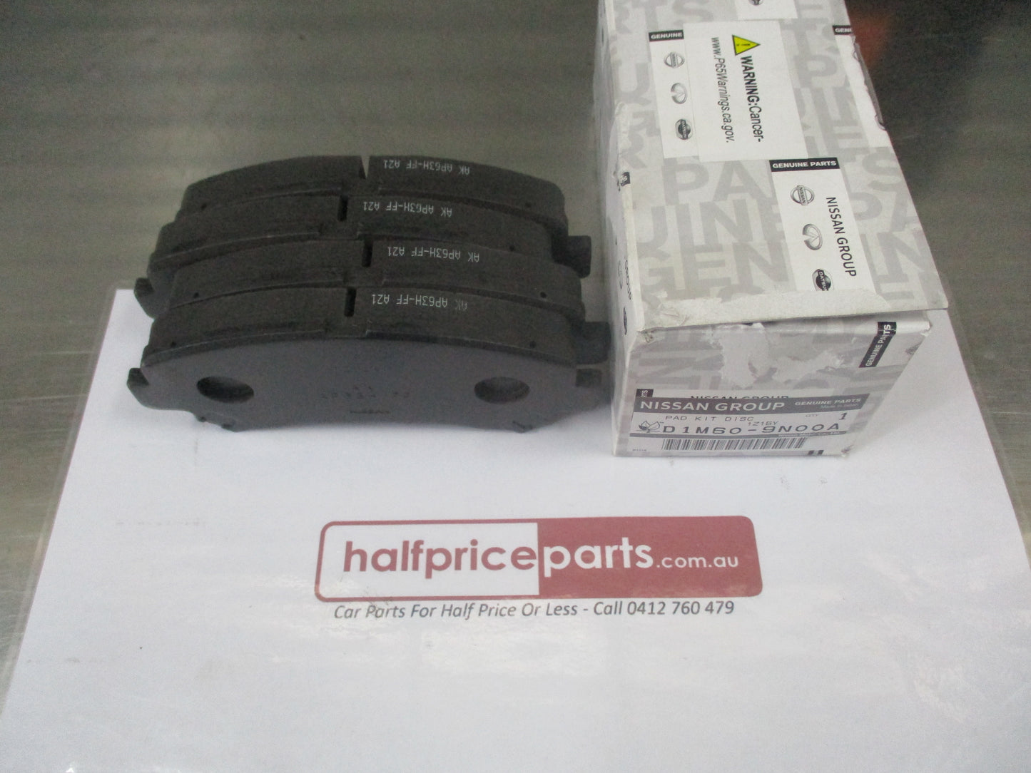 Nissan Juke / Nissan X-Trial Genuine Front Brake Pad Set New Part
