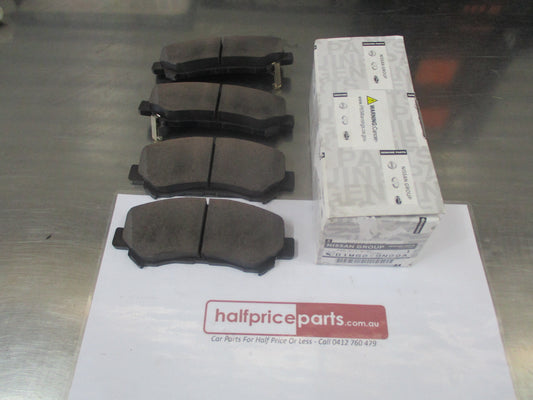 Nissan Juke / Nissan X-Trial Genuine Front Brake Pad Set New Part