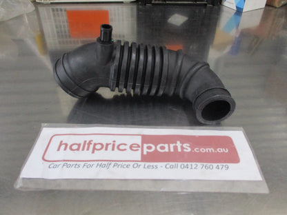 Mazda B2200/B2500/B2600/B2900/BT-50 Genuine Air Cleaner To T/C Duct Pipe New Part