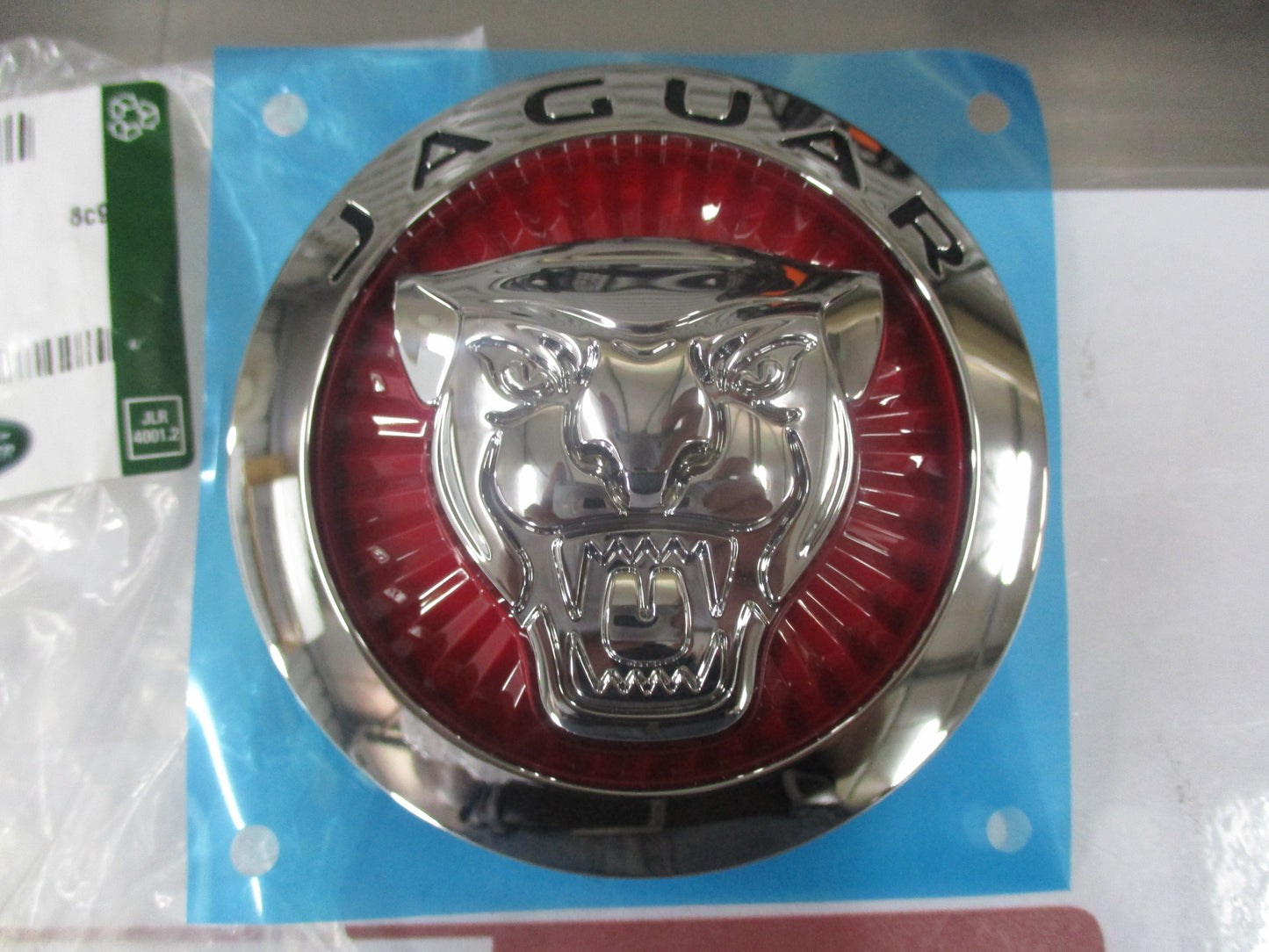 Jaguar F-Type / XF / XJ / F-Pace Genuine Front Grille Badge New Part