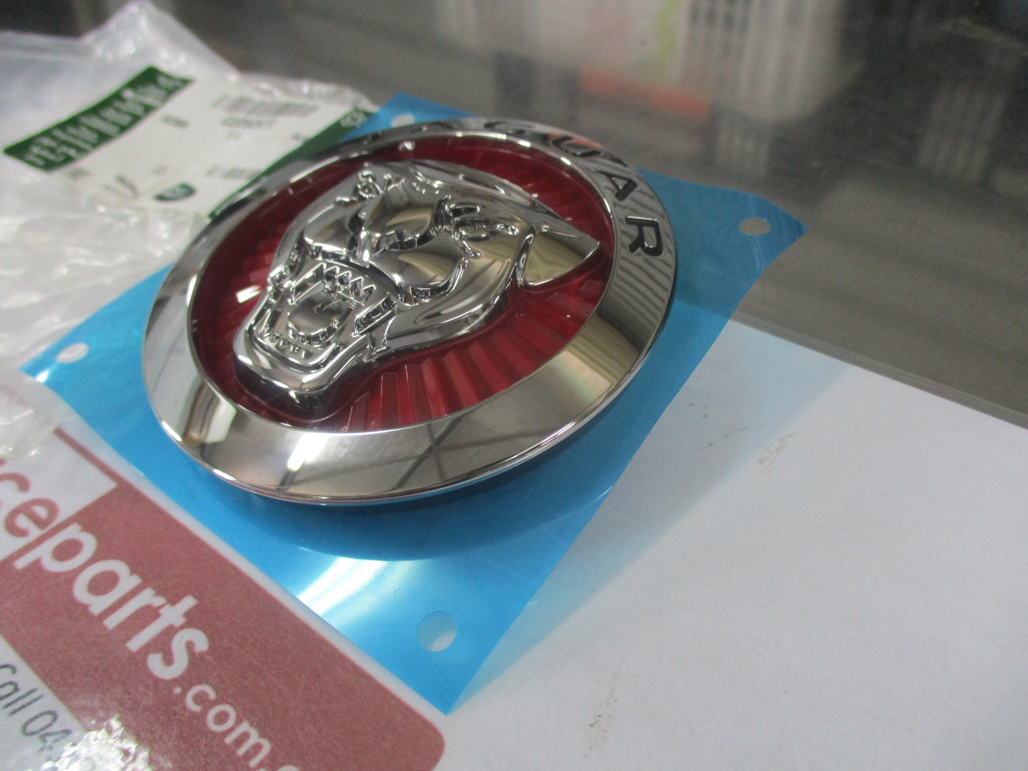 Jaguar F-Type / XF / XJ / F-Pace Genuine Front Grille Badge New Part