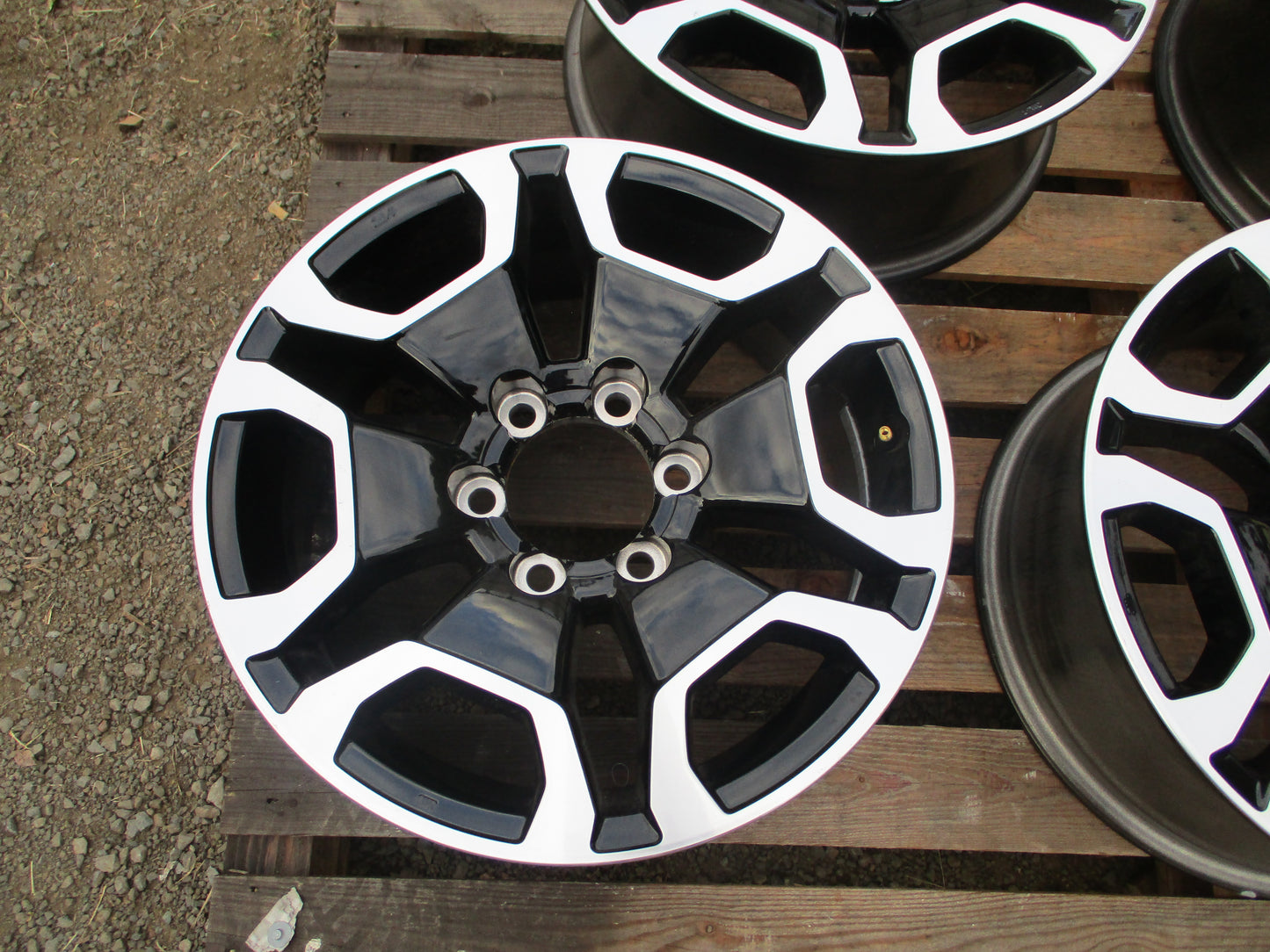 Toyota Hilux SR5 Genuine Set 5 Alloy Wheels No Center Cap Used Part VGC