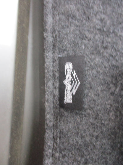Shevron Dash Mat (Grey) Suits Holden VE Commodore Sedan/Wagon New Part
