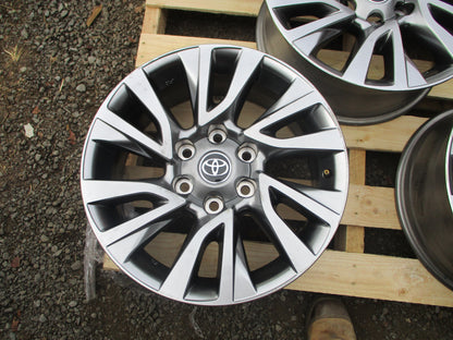 Toyota Hilux/Fortuner Genuine Set Of 5 Alloy Wheels With 4 C/Caps Used Part VGC