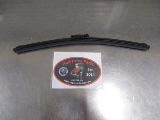 Ford Fiesta Genuine Front Left Hand Wiper Blade 410mm New Part